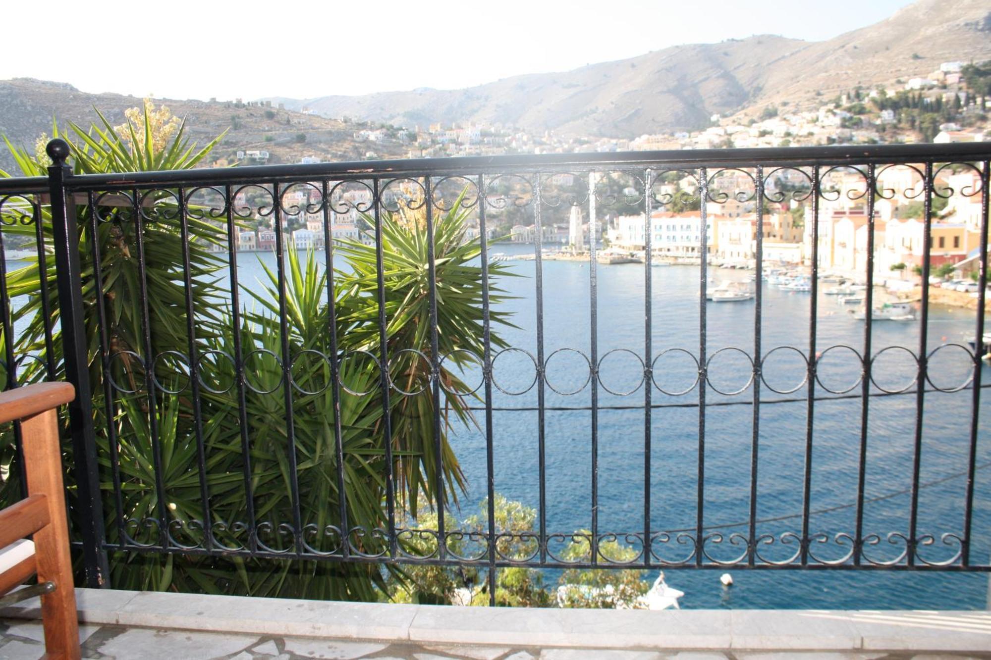 Kleanthi And Kostas Studios Apartment
