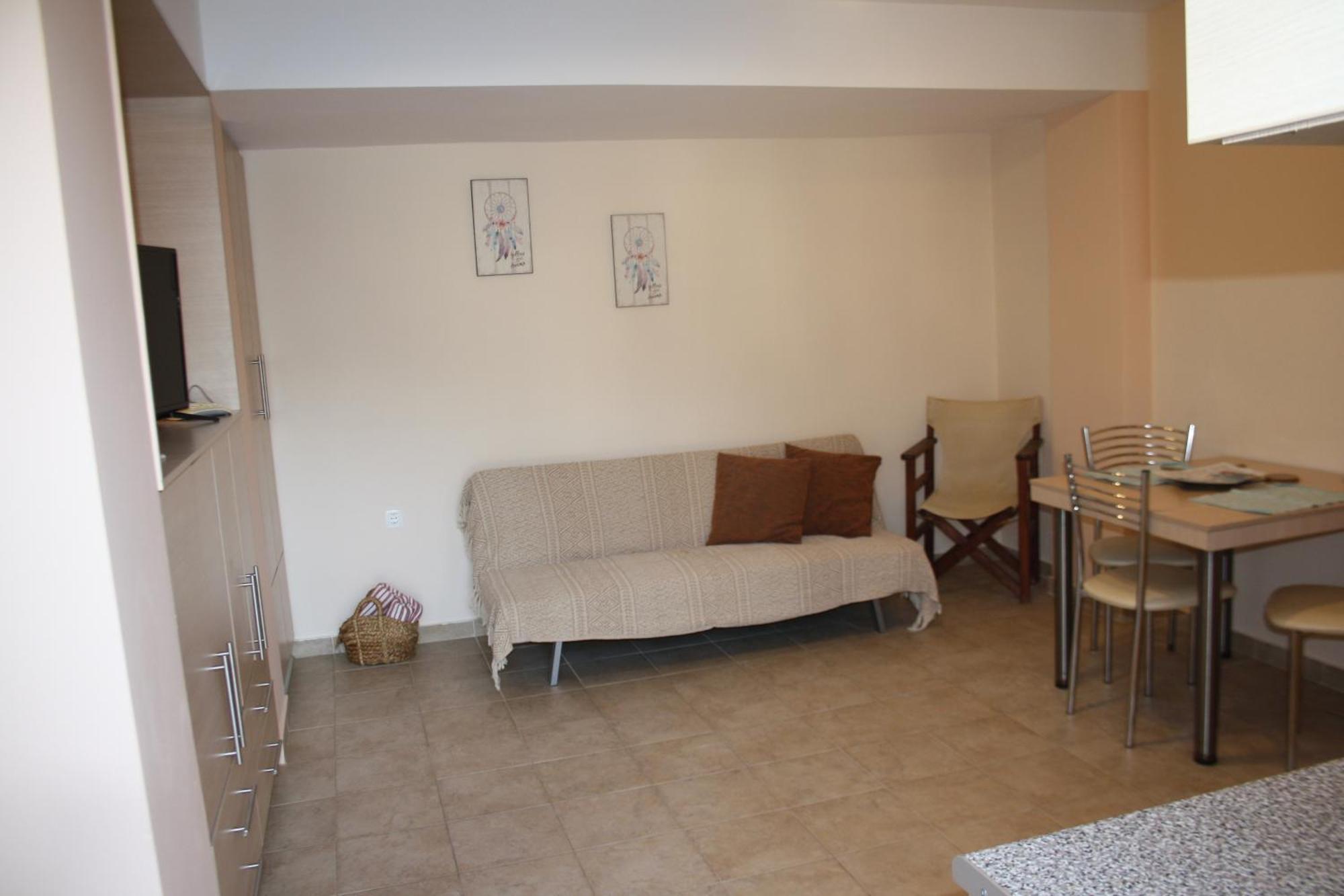 Kleanthi And Kostas Studios Apartment